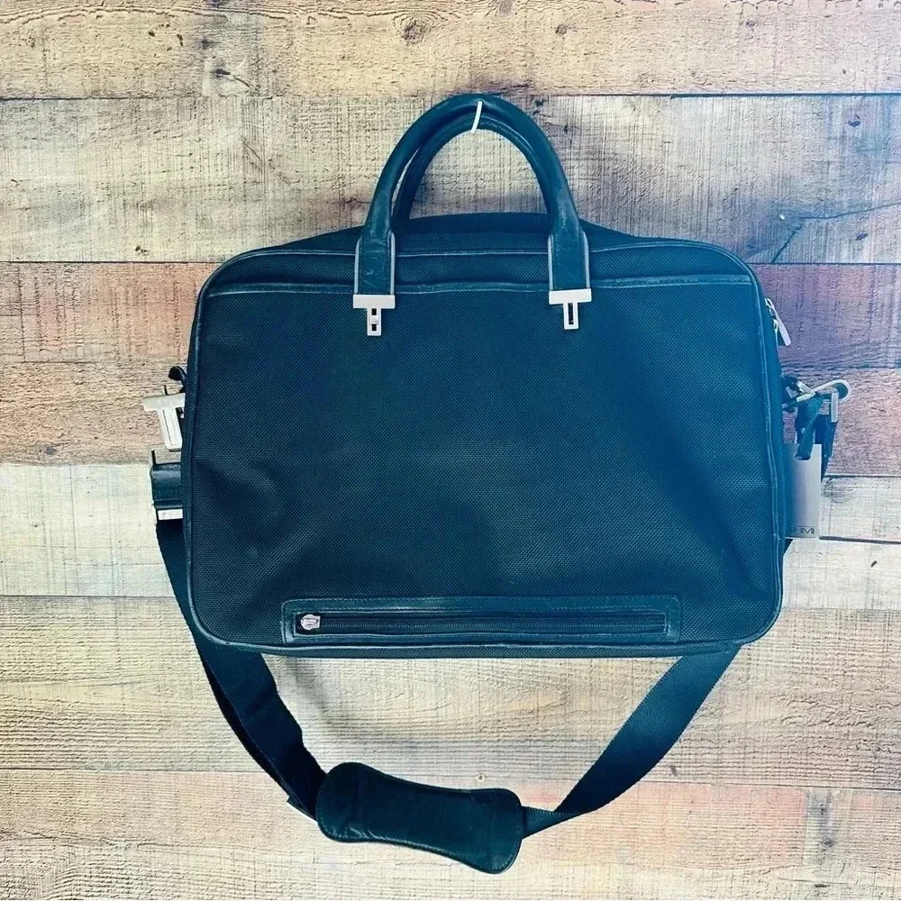 Tumi Elements Computer Laptop Briefcase